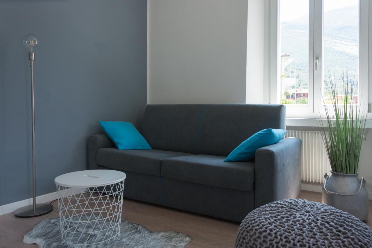 Nirvana Apartments Torbole Sul Garda Buitenkant foto