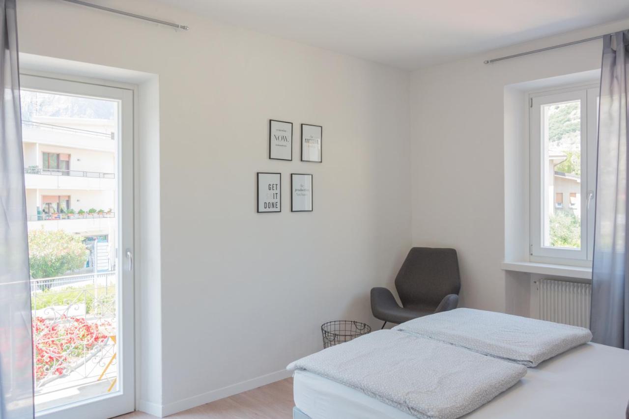 Nirvana Apartments Torbole Sul Garda Buitenkant foto