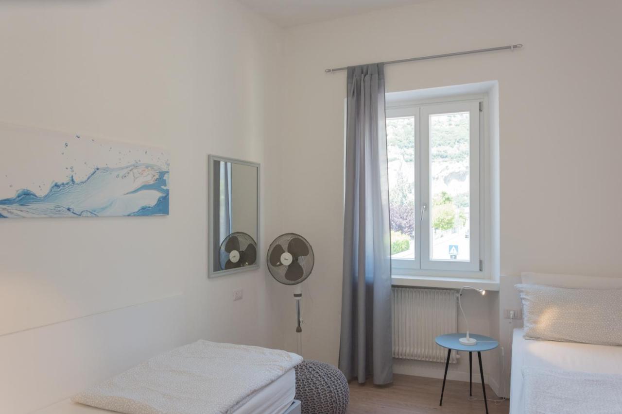 Nirvana Apartments Torbole Sul Garda Buitenkant foto