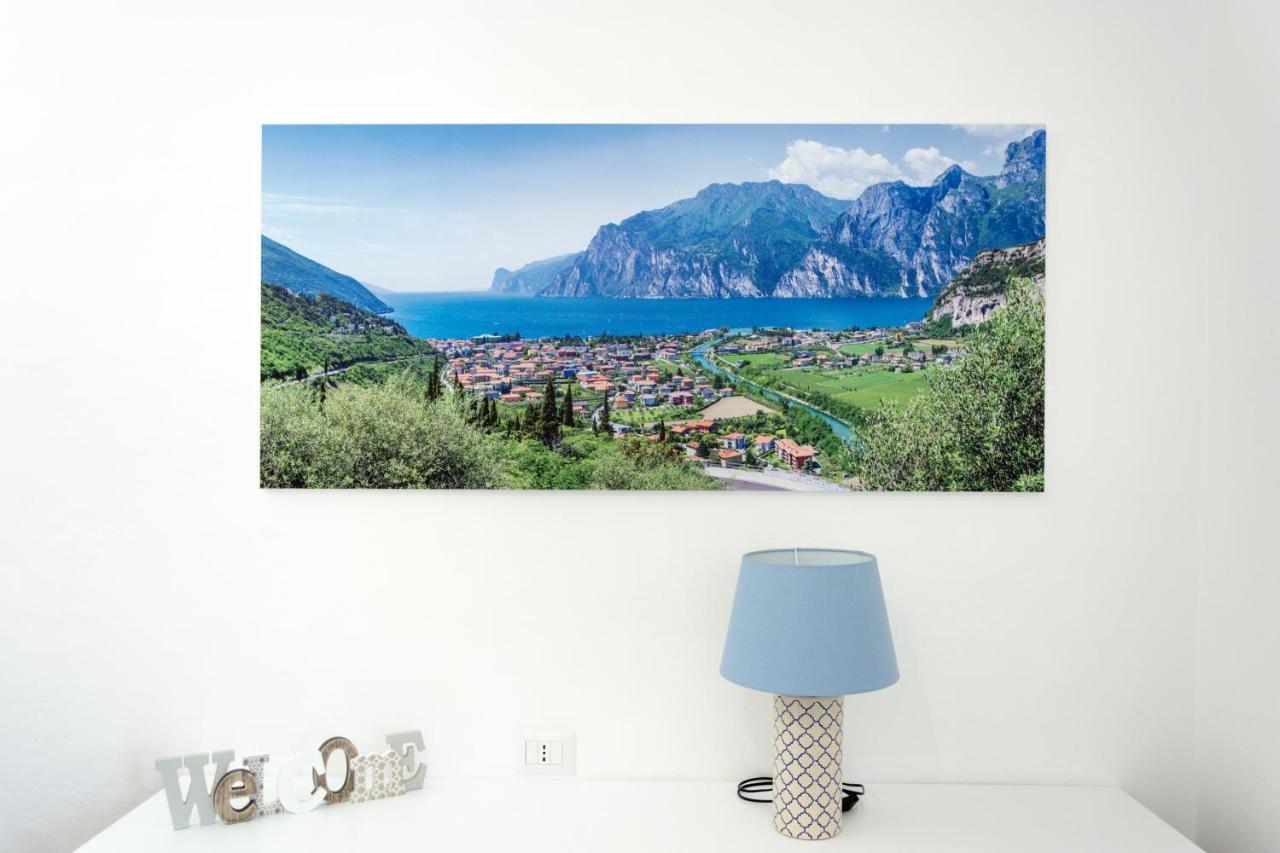 Nirvana Apartments Torbole Sul Garda Buitenkant foto